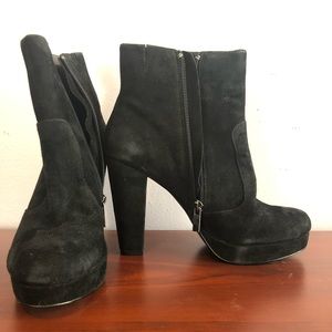 Platform ankle boots